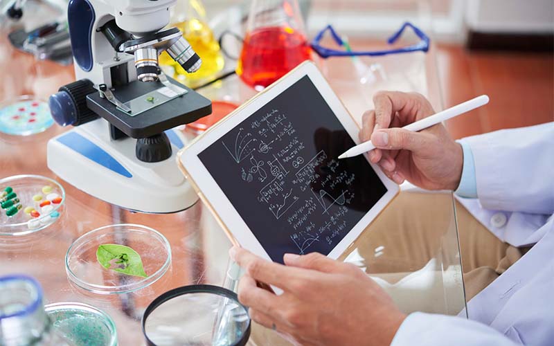  Notable Innovations in Portable Lab Equipment